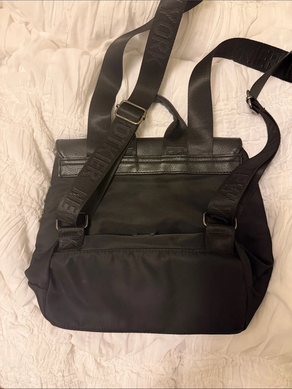 Botkier sleek black